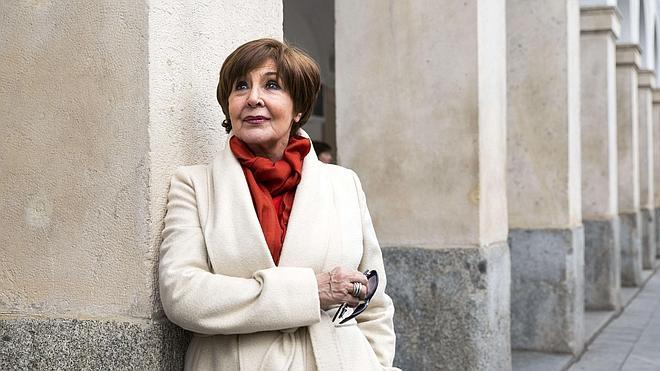 Concha Velasco sale por Madrid
