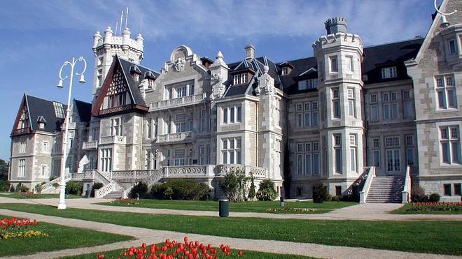 Juegos, zoo y playa en el parque de la Magdalena