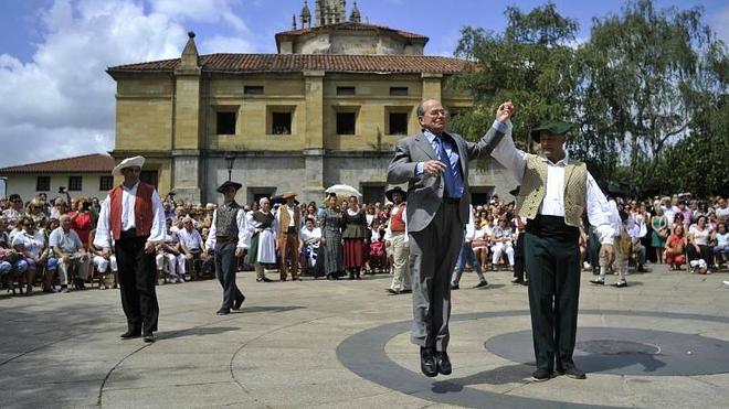 El alcalde de Bilbao espera una Aste Nagusia "tranquila y a gusto de todos"