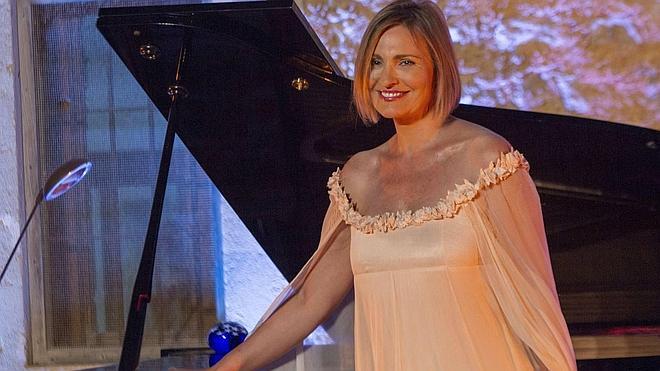 Ainhoa Arteta actuará el día 23 en el Palacio Euskalduna, acompañada de la BOS