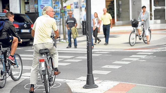 Uno de cada cuatro vitorianos está dispuesto a usar la bicicleta para ir a estudiar o trabajar