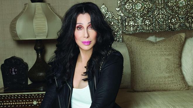 Cher, demandada por rechazar a bailarines negros