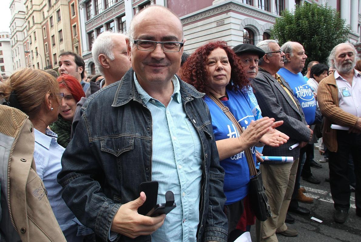 La antigua Ezker Batua desaparece para intentar entrar en Podemos