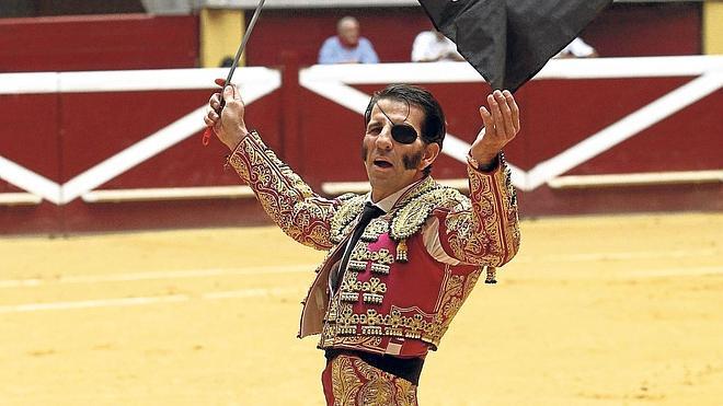Del populismo de Padilla al toreo emocionante de Urdiales