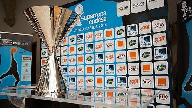 Hazte una foto con el trofeo