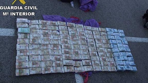 Le pillan en un peaje de Barcelona con más de un millón de euros oculto en su furgoneta