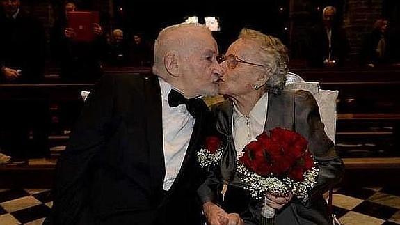 Dos italianos se casan tras reencontrarse 70 años después gracias a Facebook