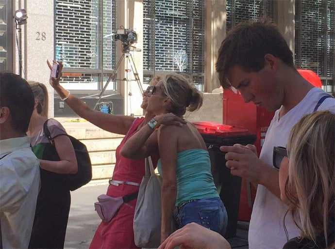 'Selfies' ante el Lindt Cafe