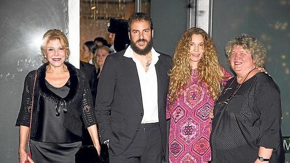 La baronesa Thyssen no se pierde el 40 cumpleaños de Blanca Cuesta