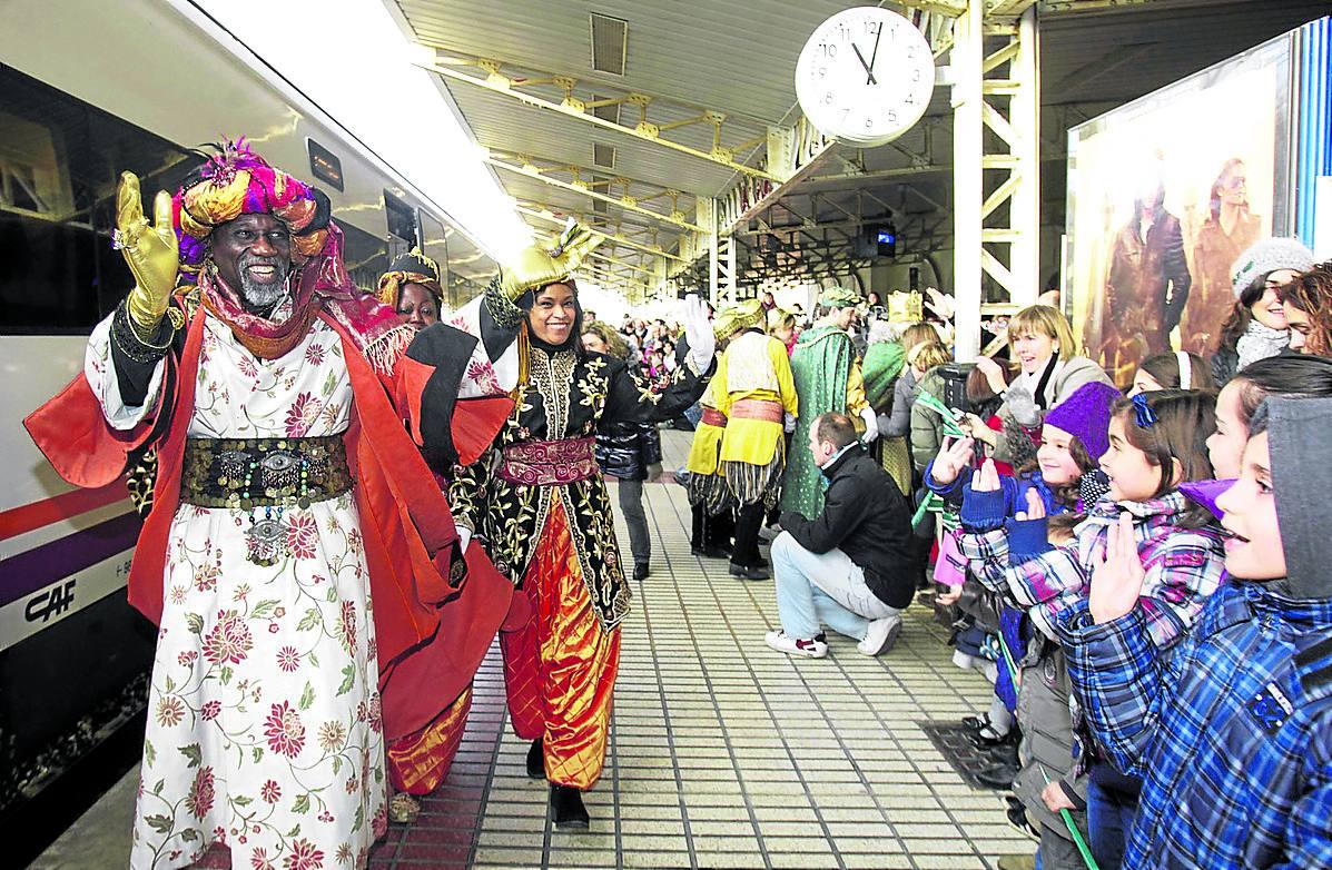 Los Reyes Magos volverán a llegar en tren a Vitoria