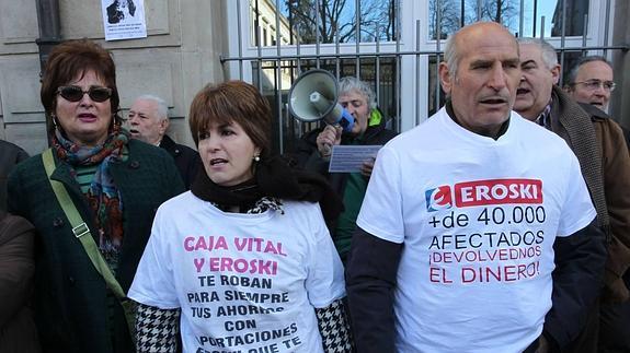 Una avalancha de sentencias condena a la banca por la deuda perpetua de Eroski y Fagor