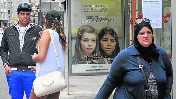 Maroto no sancionará al chófer de Tuvisa que impidió subir a una mujer con burka