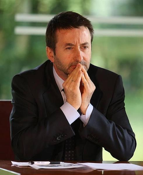 Josu Jon Imaz, personaje de ficción en la novela de un escritor guipuzcoano