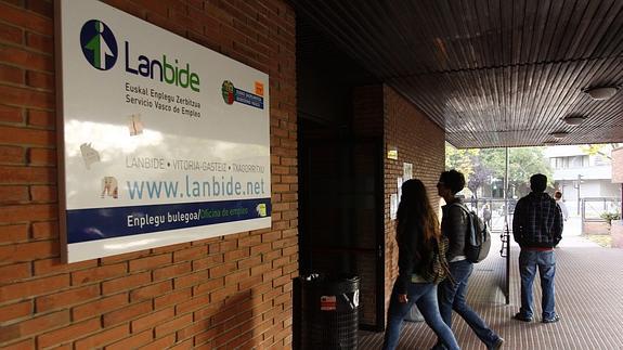 La economía vasca crea 7.800 empleos en un año, aunque pierde 3.900 en el primer trimestre