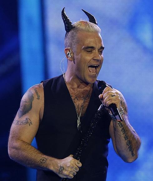 Robbie Williams le pide una cita a Máxima de Holanda para tomar café