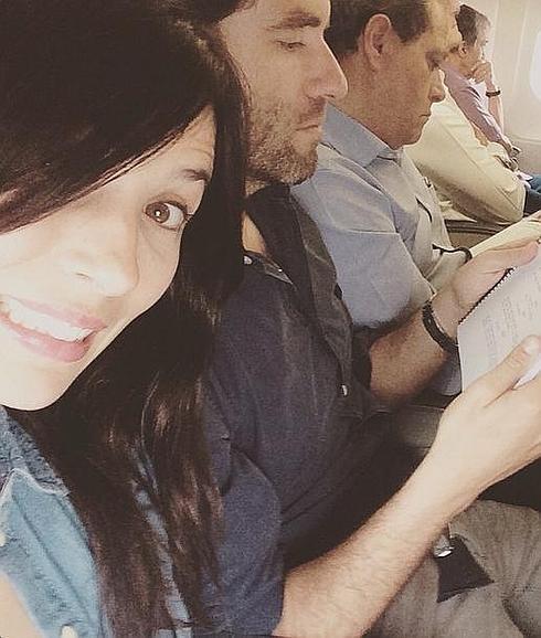 Bárbara Goenaga farda de novio