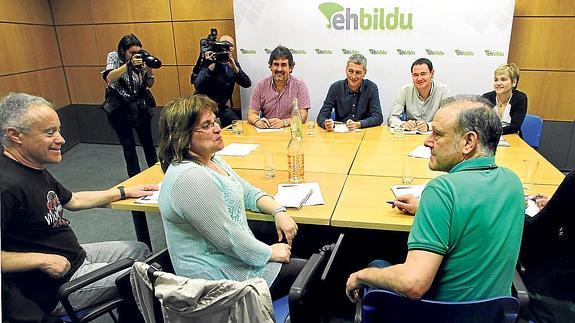 Podemos se suma al resto de partidos y exige a EH Bildu que reconozca el daño causado