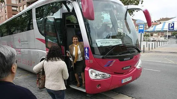 Álava mejora los enlaces por autobús entre Vitoria y Ayala