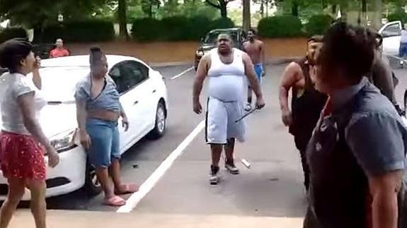 Monumental pelea en un Burguer King