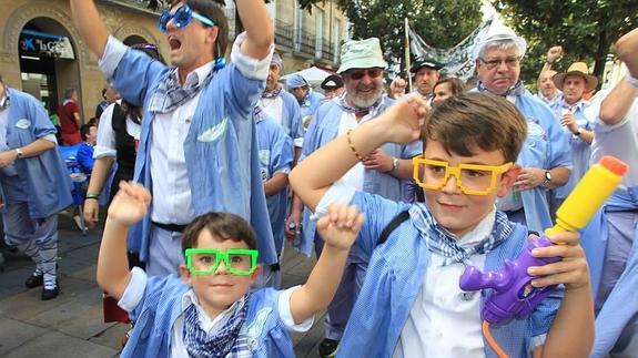 Urtaran subraya el carácter "participativo, callejero y tranquilo" de las fiestas de Vitoria