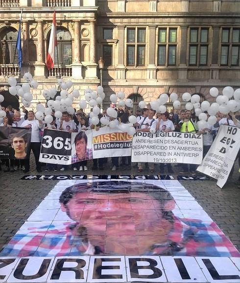 La BBC graba un reportaje de investigación sobre Hodei, el vizcaíno desaparecido en Amberes