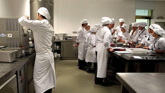 400 ikaslek ekin diote Basque Culinary Centerren ikasturte berriari