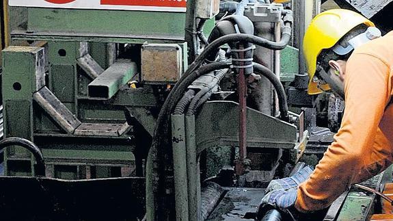 Gerdau pone a la venta su filial Sidenor, que tiene tres fábricas en Euskadi