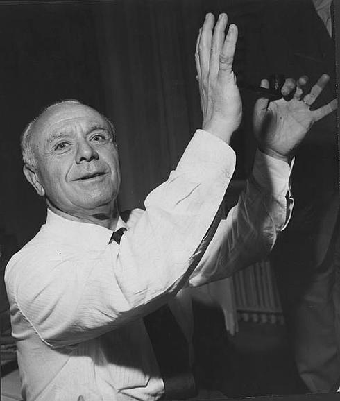 José Iturbi, el pianista de 'Levando anclas'