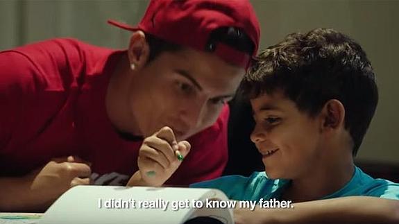 Cristiano Ronaldo, sobre su padre: «Siempre estaba borracho por la mañana»