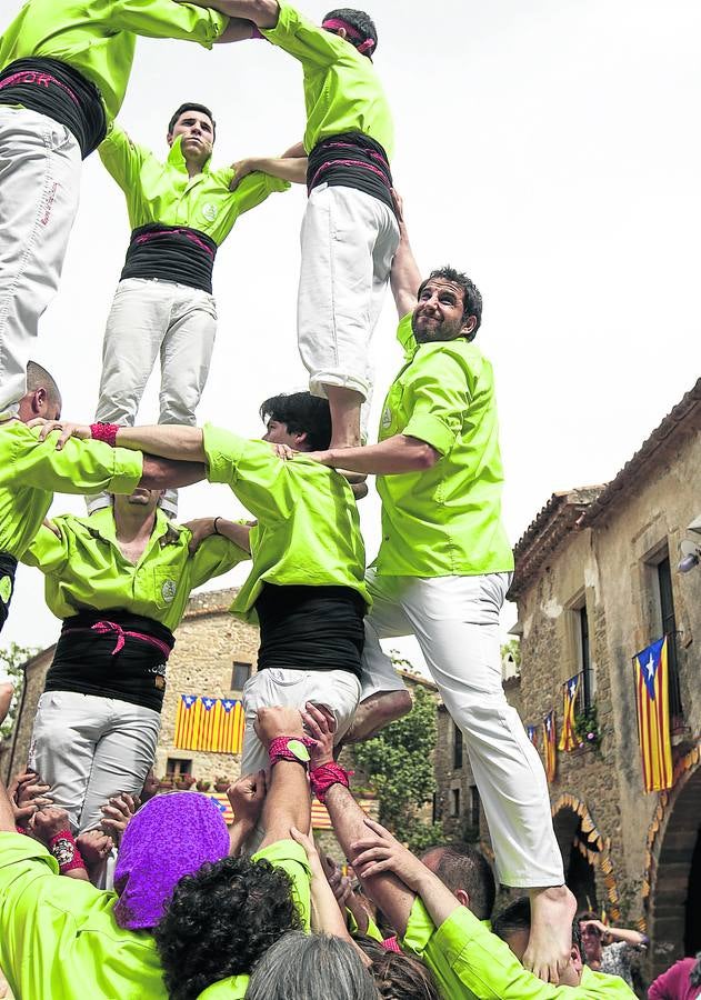 Los vascos machacan a los catalanes