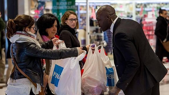 El 'Black Friday' cambia de nombre en Francia por respeto a las víctimas