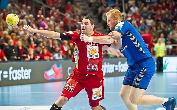 El quiebro de Chema, la cadera de Karabatic (Luka)