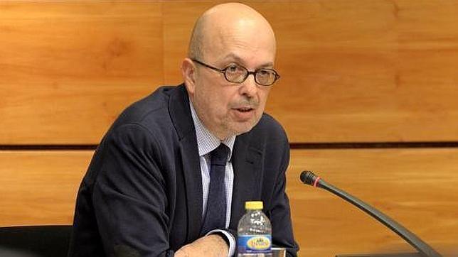 El exdirector de la televisión de Castilla La Mancha gastó 133.818 euros de dos Visas Oro