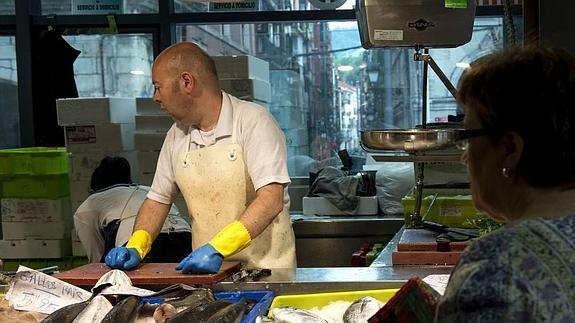 Los mercados de la Ribera y Abando amplían su horario por Navidad