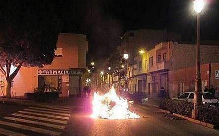 Ni el Gordo calma los ánimos en Roquetas de Mar