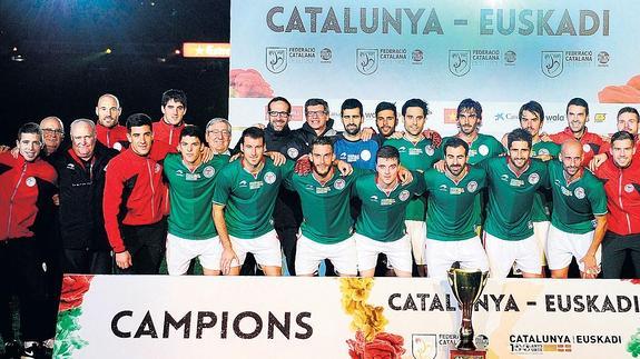 Euskadi aplaude el duelo en el Camp Nou y aspira a un rival de la Eurocopa