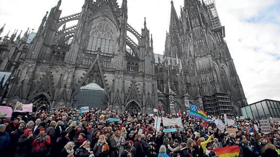 Colonia dicta la política de Merkel