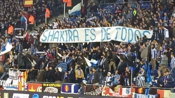 Ofensivas pancartas contra Shakira en Cornellá para atacar a Piqué