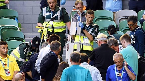 El entrenador de Ivanovic, suegro de Murray, sufre un desvanecimiento en pleno partido