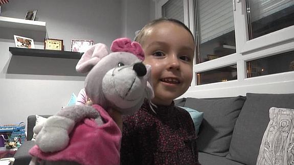 Ainize, la sonrisa de una niña que lucha por sobrevivir