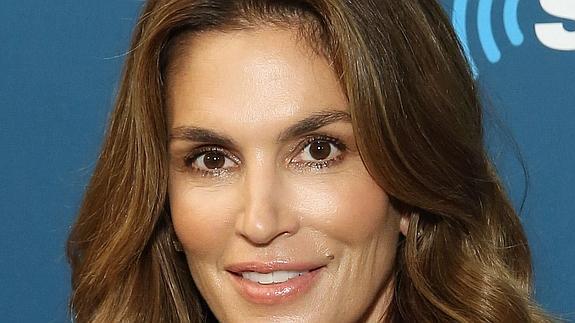 La 'top' Cindy Crawford se jubila a los 50