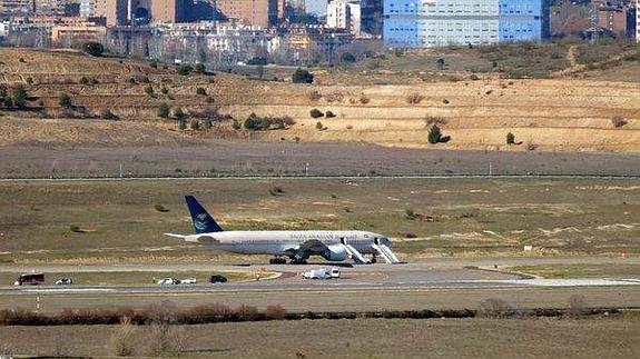 Barajas recupera la normalidad tras una falsa amenaza de bomba en un avión con destino a Riad