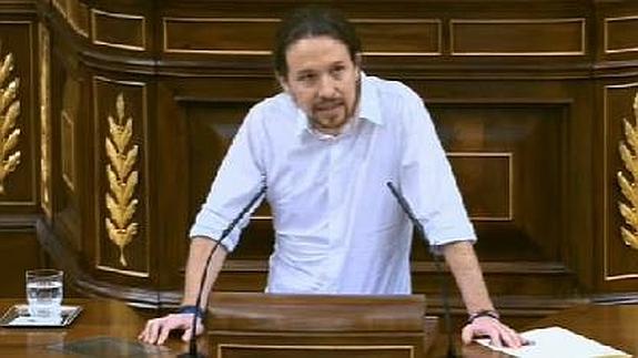Pablo Iglesias homenajea a los asesinados el 3 de marzo en Vitoria en su primer discurso