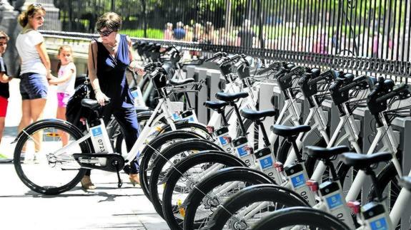 Vitoria, condenada a pagar 141.000 euros por suspender el sistema de alquiler de bicis eléctricas