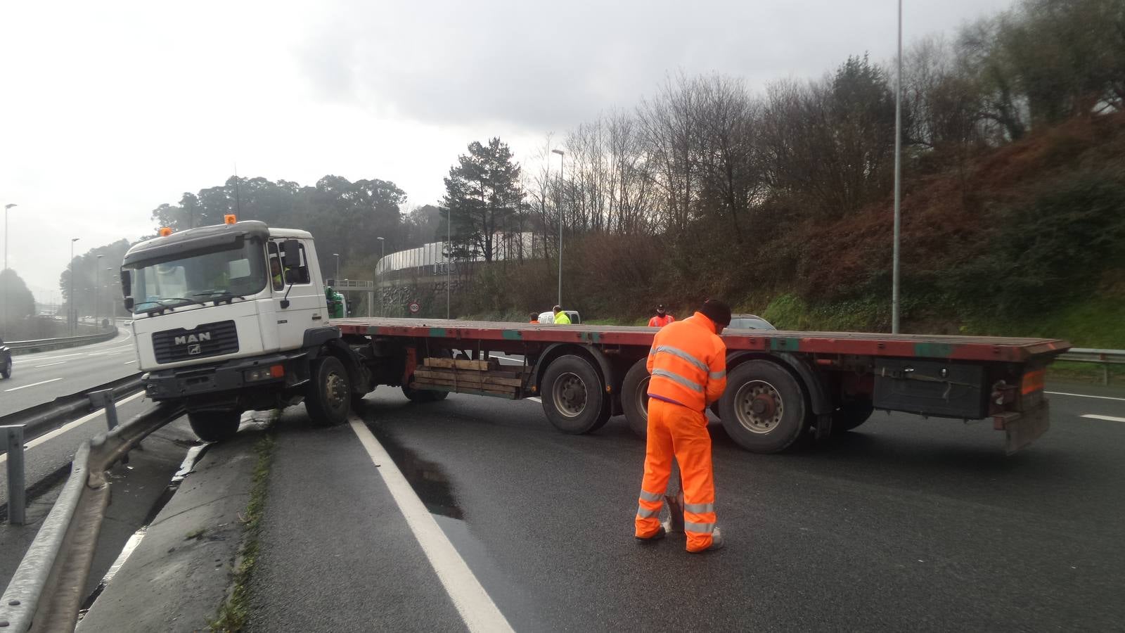 Cuatro heridos en dos accidentes en las carreteras vizcaínas