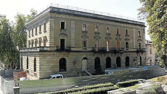 El Gabinete Urtaran negocia con Madrid la reforma del entorno del Banco de España