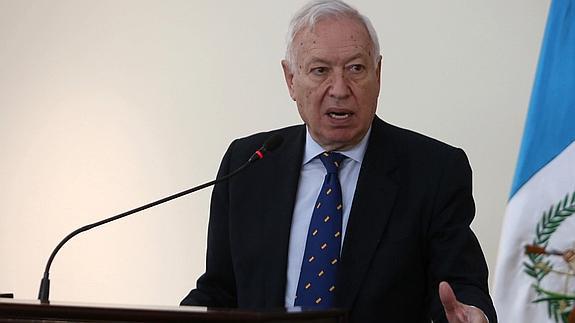 Margallo atribuye el atentado al Estado Islámico y mantiene la alerta