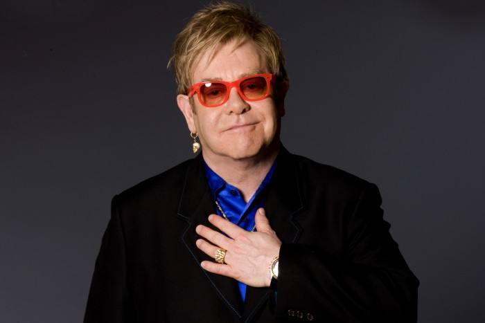 Elton John y J.K. Rowling, los británicos más generosos