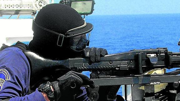 El jefe de seguridad del 'Txori Gorri' pidió 3 veces desembarcar al compañero que le mató