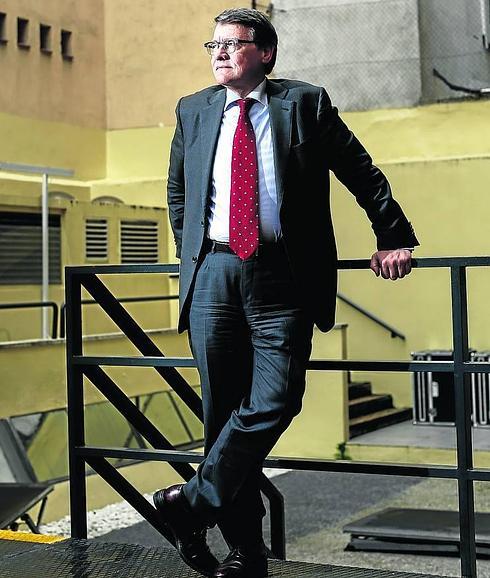 «Crecer con un Gobierno en funciones no viene mal como cura de humildad para los políticos»